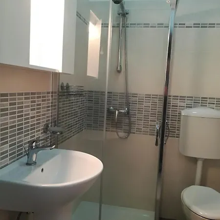 Casa Vacanze Deluxe Sofia, 4 E 6 Posti Vakantiehuis