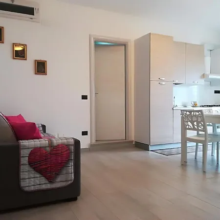 Casa Vacanze Deluxe Sofia, 4 E 6 Posti * Otranto